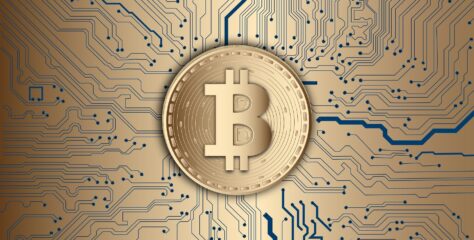 Snižování sazeb v USA, zisky amerických firem lepší než v Evropě, ČNB reguluje hypotéky a krypto zažívá divoké časy